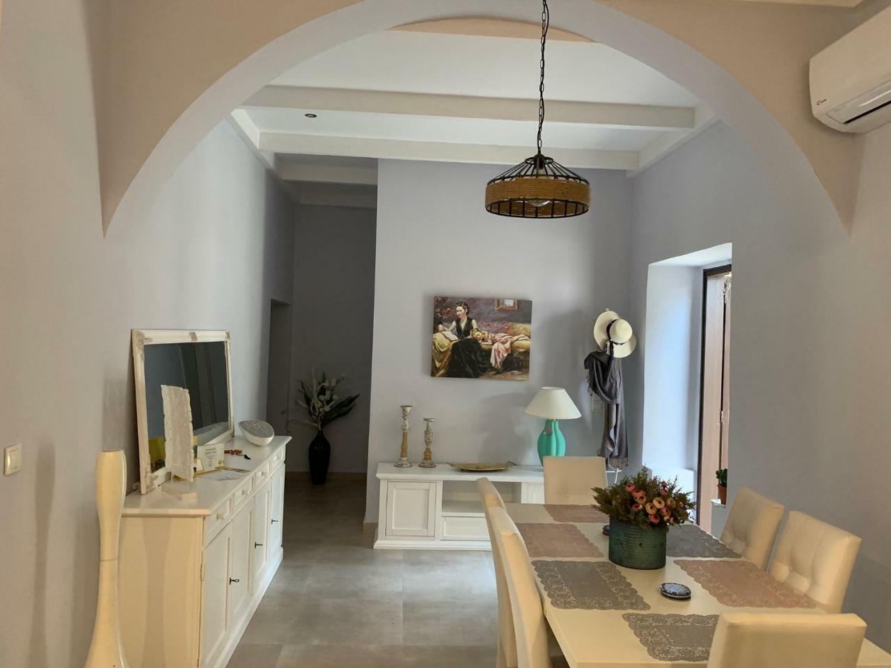 Sperveri Della Regina Villa